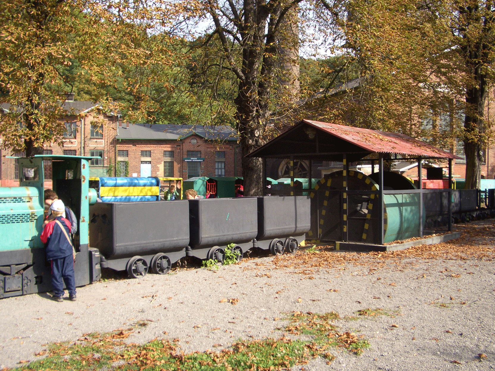 Důlní-vlaková-souprava-pro-uhlí
